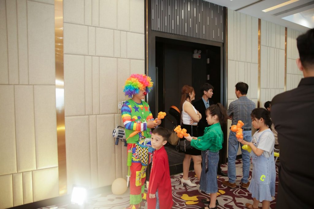 Đặt tiệc sinh nhật tại khách sạn Đà Nẵng - Nhân Viên Phục Vụ Chuyên Nghiệp Tận Tâm